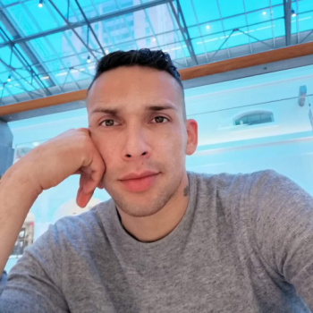 Accompagnatore gigolo Maurogo