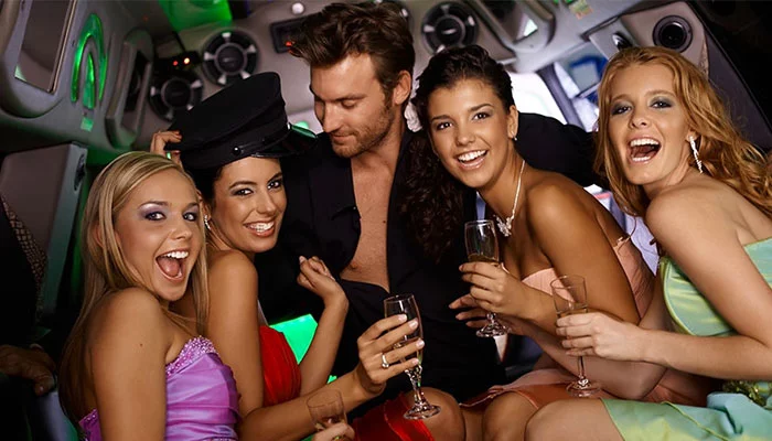 Come i gigol&ograve; possono partecipare a feste di addio al nubilato e renderle pi&ugrave; 