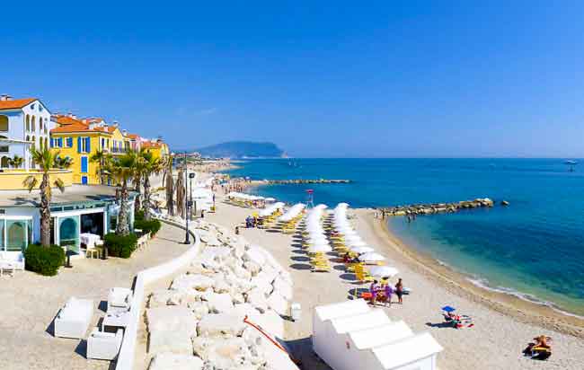 Gigolo a Porto Recanati