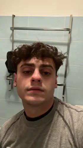 Accompagnatore gigolo Richthekid