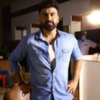 Accompagnatore gigolo Deepking96