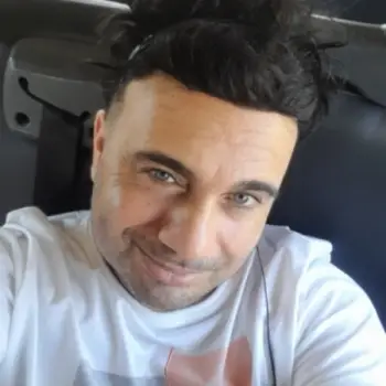 Accompagnatore gigolo Salvatore