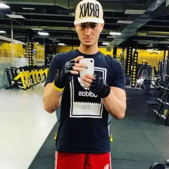 Accompagnatore gigolo Kenboys