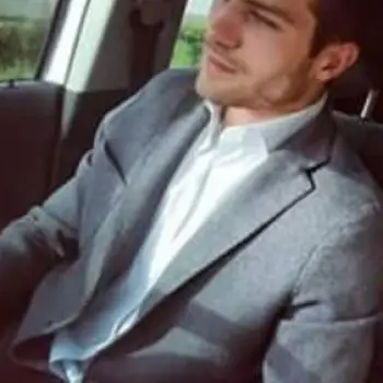 Accompagnatore gigolo Danicod