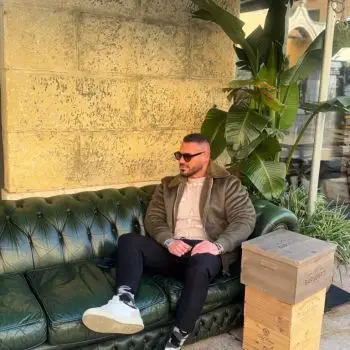 Accompagnatore gigolo Bryan