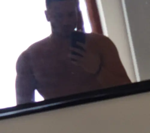 Accompagnatore gigolo Shatz