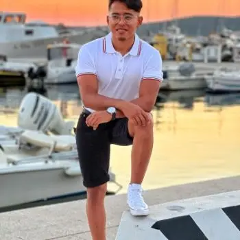 Accompagnatore gigolo Rodrigo