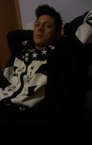 Accompagnatore gigolo Lucaficomatto0