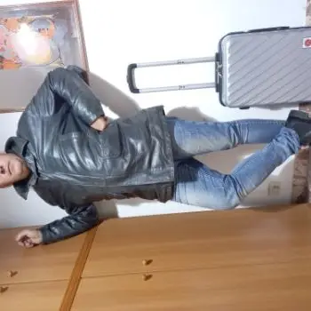 Accompagnatore gigolo Jhonsardo
