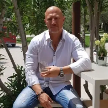 Accompagnatore gigolo Tomasz