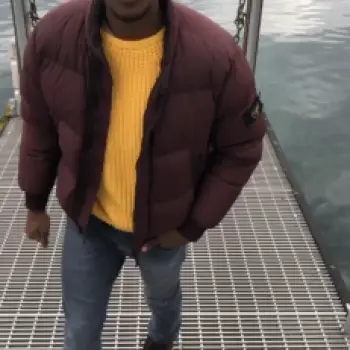 Accompagnatore gigolo Ray