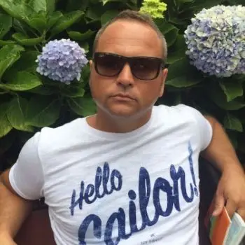 Accompagnatore gigolo Lucarasponi