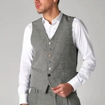 Accompagnatore gigolo Lucaricci