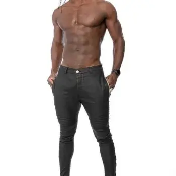 Accompagnatore gigolo Blackpanter