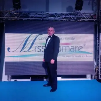 Accompagnatore gigolo Francesco disole