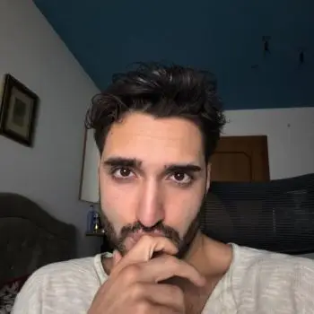 Accompagnatore gigolo Adamo