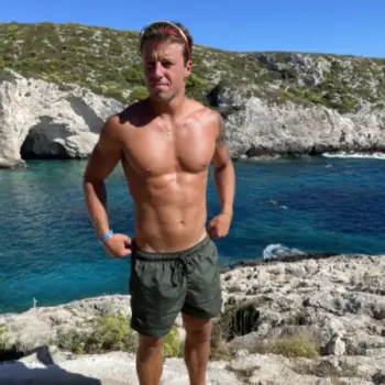 Accompagnatore gigolo Brad