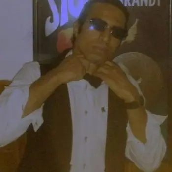 Accompagnatore gigolo Themer Black