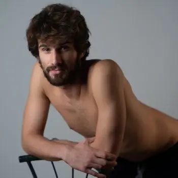 Accompagnatore gigolo Tommaso