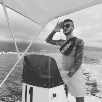 Accompagnatore gigolo Julian7