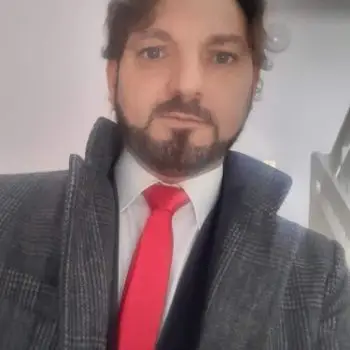 Accompagnatore gigolo Paco