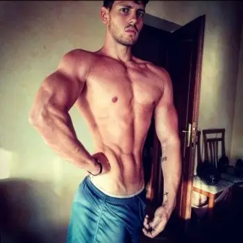 Accompagnatore gigolo Leon