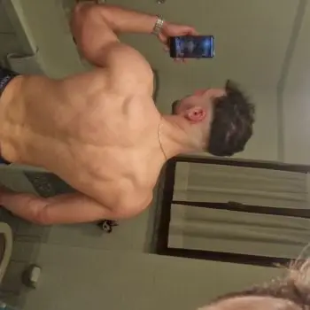 Accompagnatore gigolo Clerici