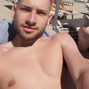 Accompagnatore gigolo Davide20