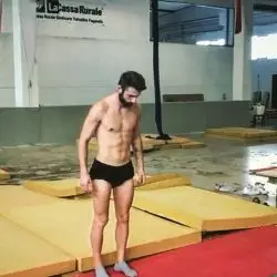 Accompagnatore gigolo Tommy