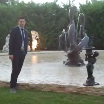 Accompagnatore gigolo Onofrio