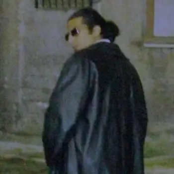 Accompagnatore gigolo Themer Black