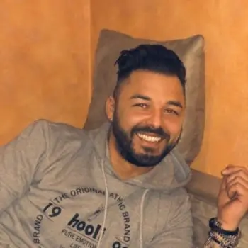 Accompagnatore gigolo Fonzy1981