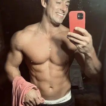 Accompagnatore gigolo Tony