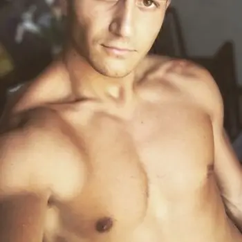 Accompagnatore gigolo Alecinque