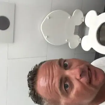 Accompagnatore gigolo Lucarasponi