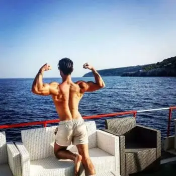 Accompagnatore gigolo Leon