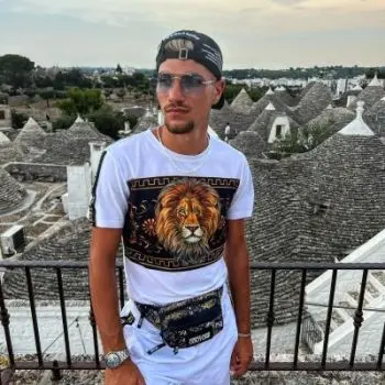 Accompagnatore gigolo James