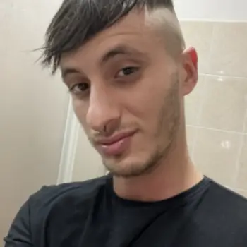 Accompagnatore gigolo Leoo