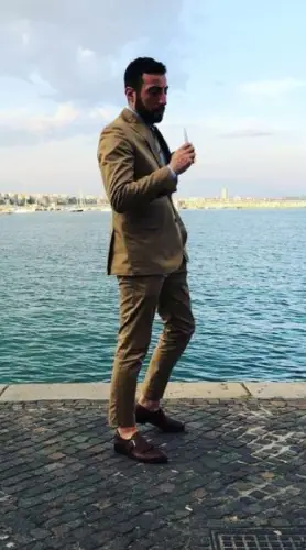 Accompagnatore gigolo Enrich