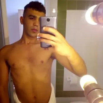 Accompagnatore gigolo Arbi