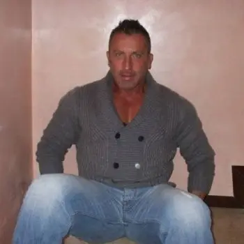 Accompagnatore gigolo Edo66