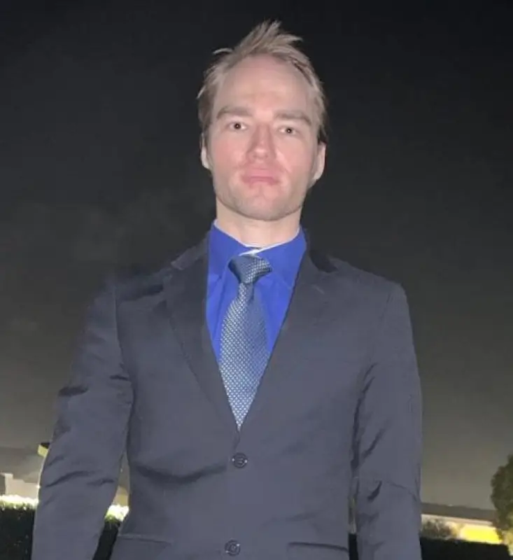 Anton Il Gigolo dell'orgasmo: Realizza le tue fantasie di piacere estremo