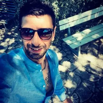 Accompagnatore gigolo Looker