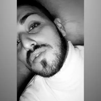 Accompagnatore gigolo Lucax