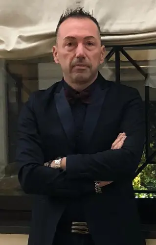 Accompagnatore gigolo Marix