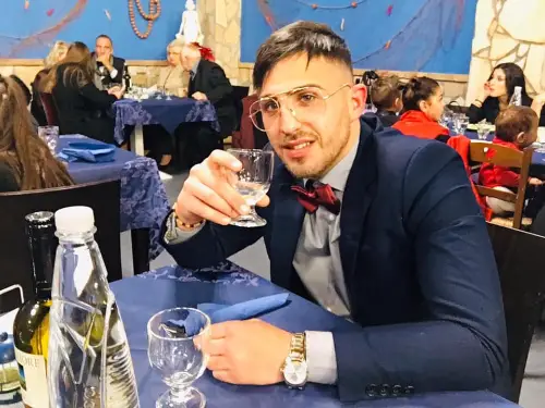 Accompagnatore gigolo Domino23