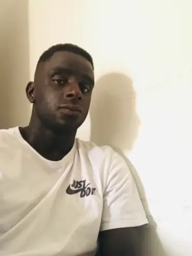 Accompagnatore gigolo Modou