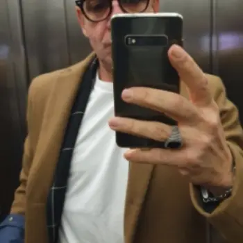 Accompagnatore gigolo Giuseppe