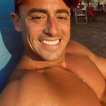 Accompagnatore gigolo Tony