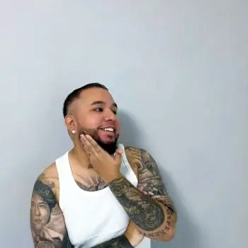 Accompagnatore gigolo Riccardo E.